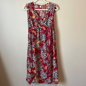 Old Navy Maternity dress NWT